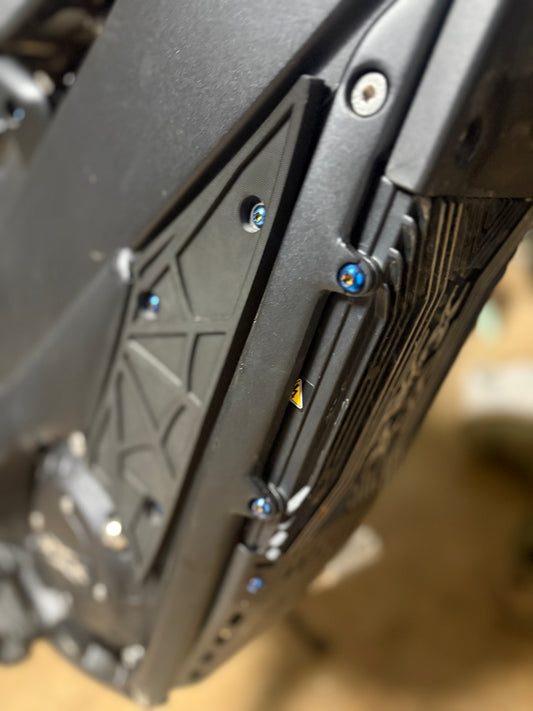 Talaria x3 controller bolts