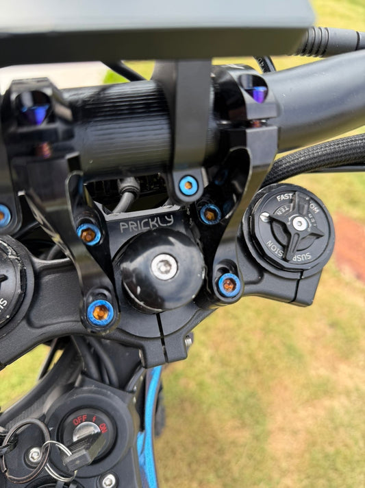 Prickly direct mount riser bolts Pack of 4